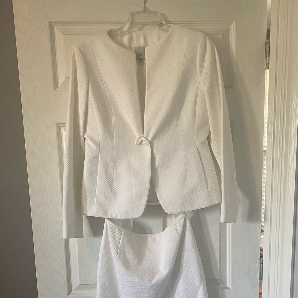 Anne Klein vintage blazer and skirt suit